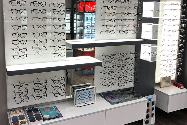 Eyeglasses clinic display