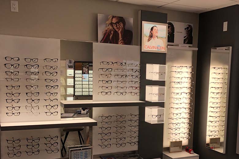 Eyeglasses clinic display